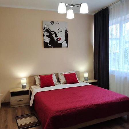 Apartments Domovik Мостова 5 Кв 37 Mukatsjeve Eksteriør bilde