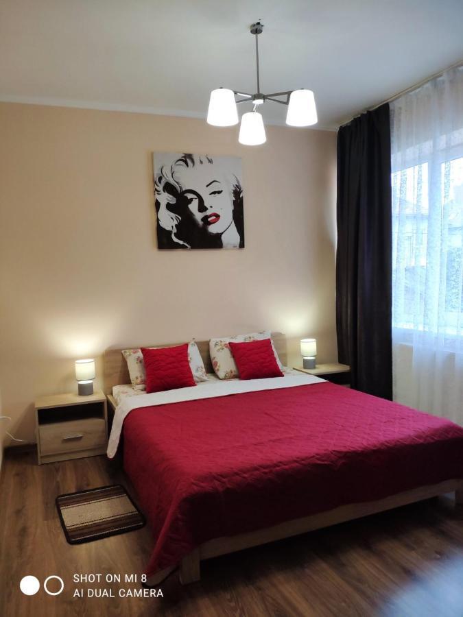 Apartments Domovik Мостова 5 Кв 37 Mukatsjeve Eksteriør bilde
