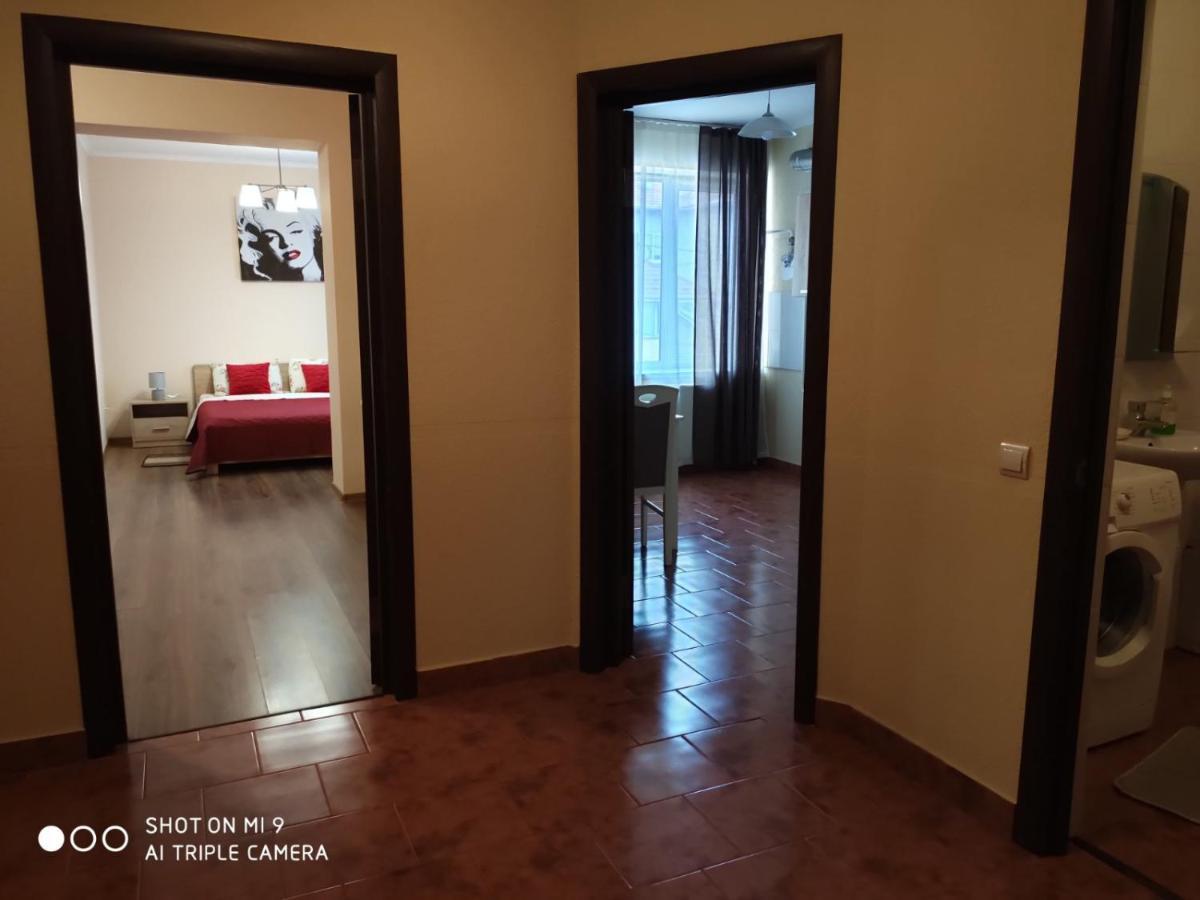 Apartments Domovik Мостова 5 Кв 37 Mukatsjeve Eksteriør bilde